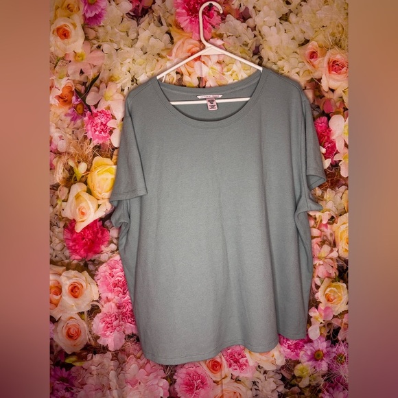 Victoria's Secret Classic Gray Short Sleeve Tee - Picture 6 of 8